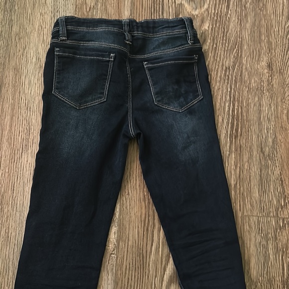 Girls jeans with front and back pockets. - Picture 3 of 3